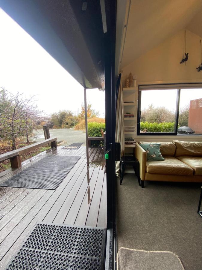 Black Beech House With Stunning Outdoor Bath 레이크 테카포 외부 사진